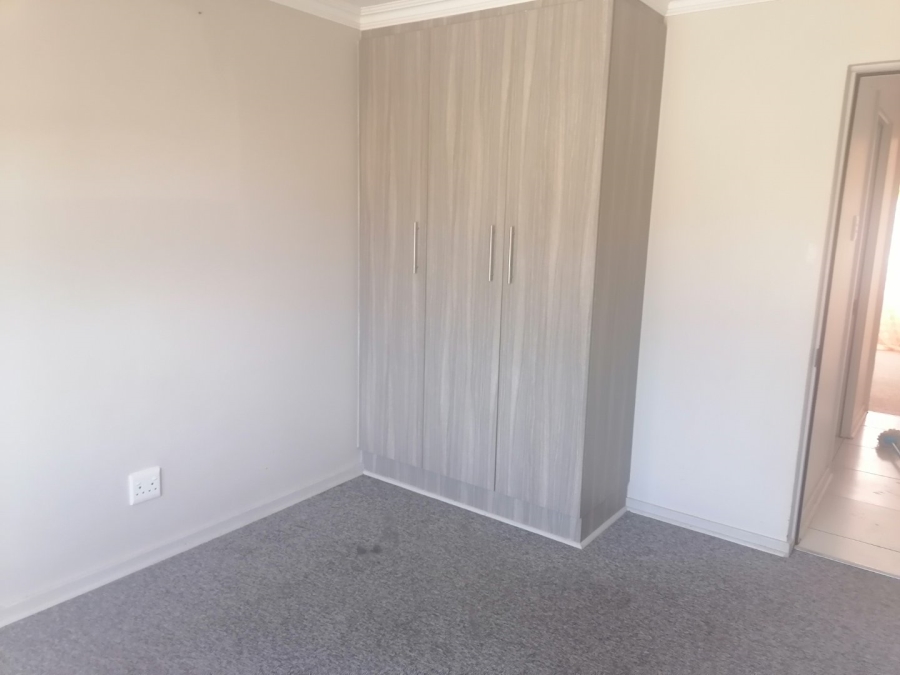 To Let 3 Bedroom Property for Rent in Douglas Valley Free State